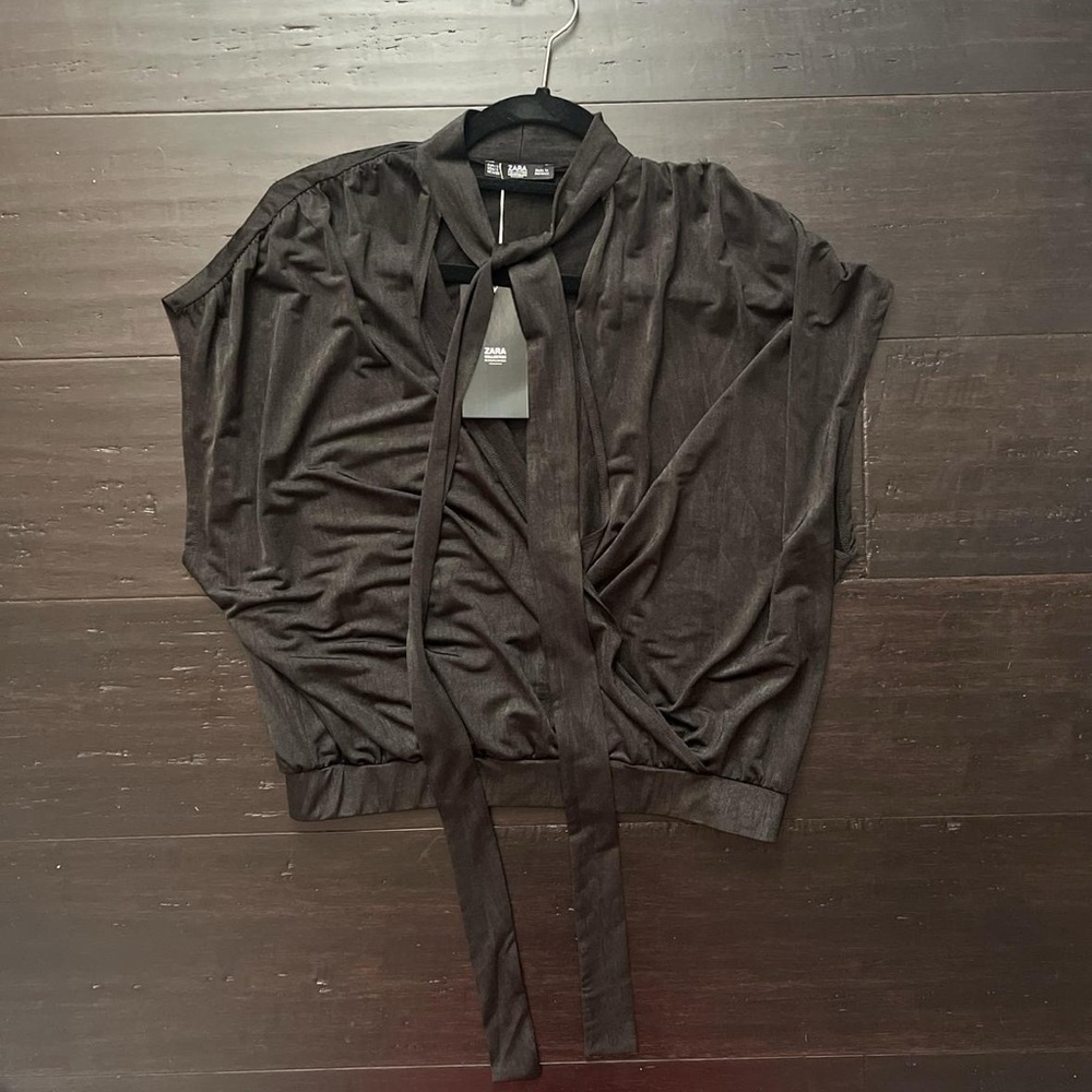 Black Zara blouse. Never worn. Size small